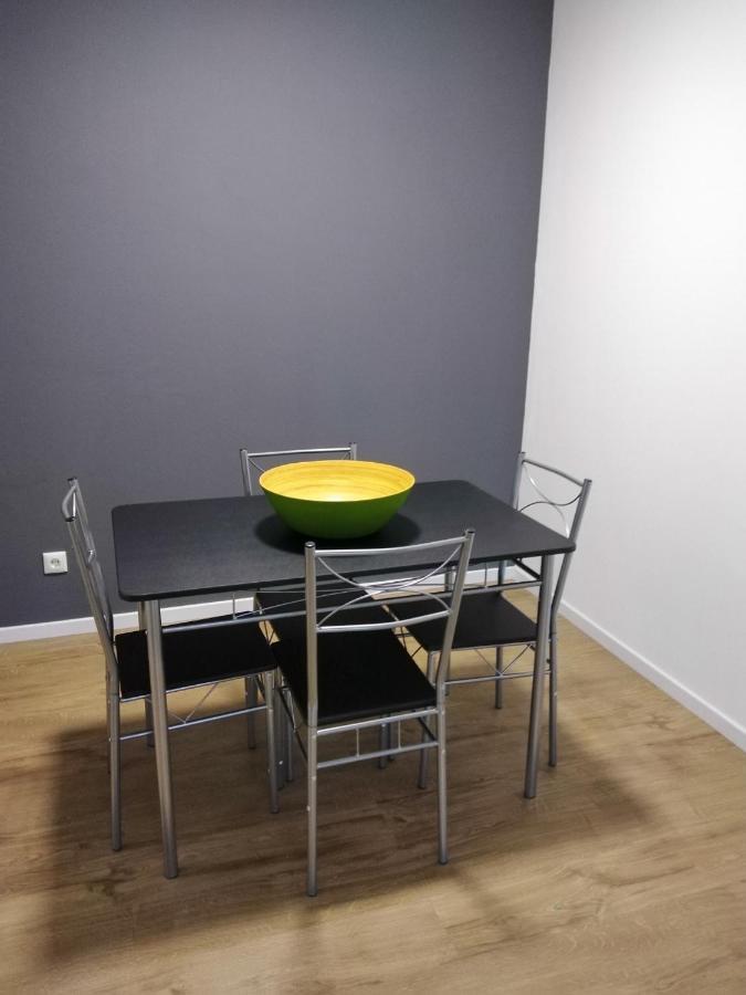 Schoene, Gemuetliche Moeblierte 2 Zi Wohnung In Rgb Регенсбург Экстерьер фото